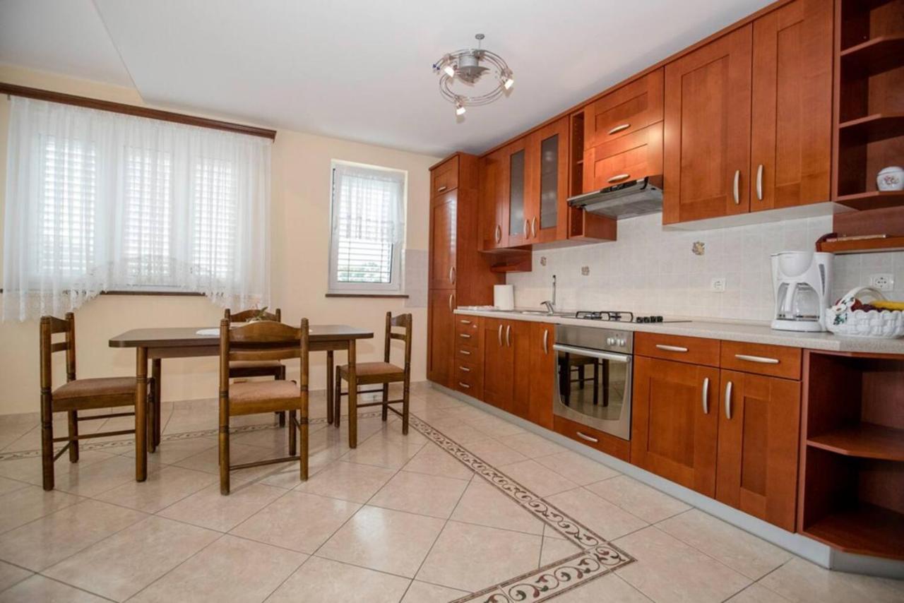 Apartments Dionis Rab Town Luaran gambar